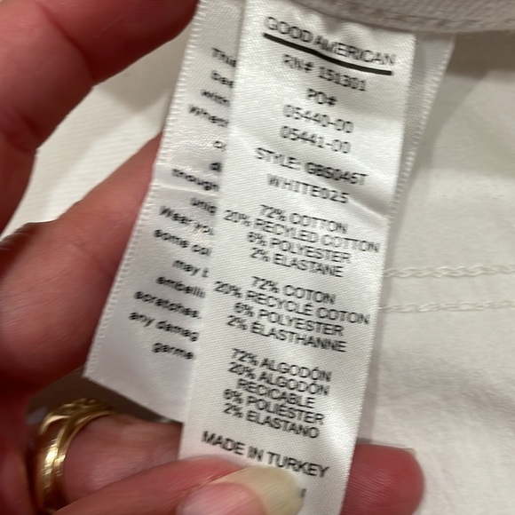 NWT! Good American Bombshell Denim Shorts plus 24 - Picture 5 of 8